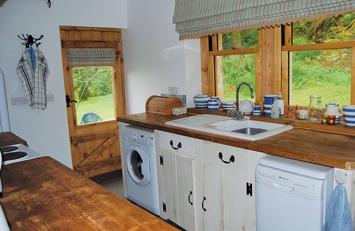 Tarbert Cottage | Shore Cottage - S4600
