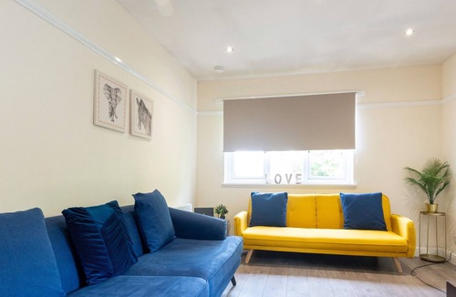 Alloa Apartment | Short Lets Agency in Alloa | Caledonia Luxe Stays