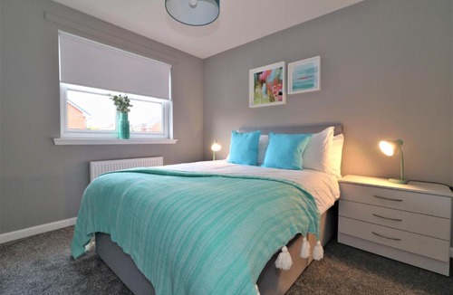 Coatbridge Apartment | Signature - Carnbroe House