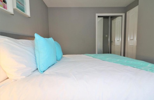 Coatbridge Apartment | Signature - Carnbroe House