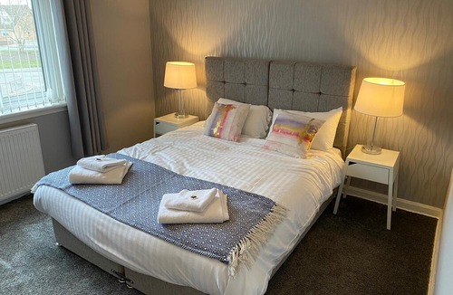 Blantyre Apartment | Signature - Park Lane House - Blantyre