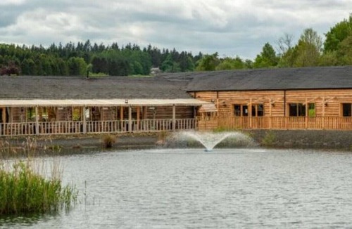 Perth Ski Chalet | Silverwood Deluxe Chalet