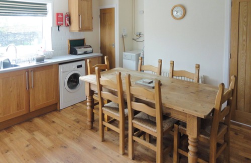 Worton Cottage | Single storey detached cottage with enclosed gardens and spectacular views.
