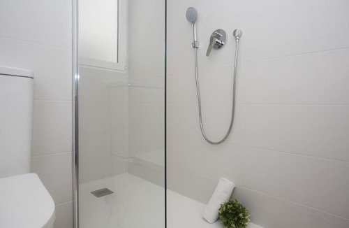 Trinitat Apartment | SingularStays Calderon