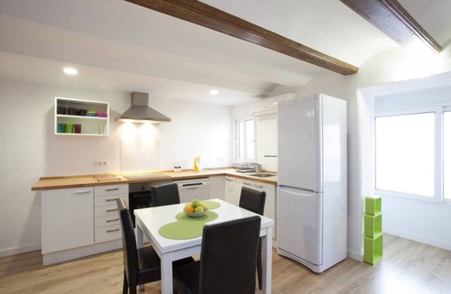 La Roqueta Apartment | SingularStays Cervantes I