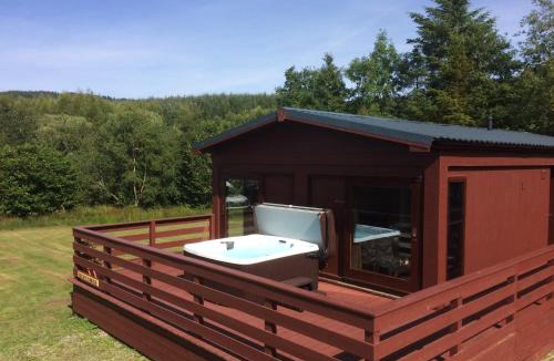 Tighnabruaich House | Skye Lodge