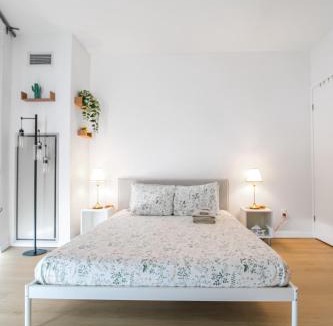 Fort York Apartment | Skyline Suites - 7 out of 10 Stars