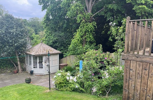 Haymarket Cabin | Small Private Guest cabin in lush green Dean Village, 0.7mile to City Centre
