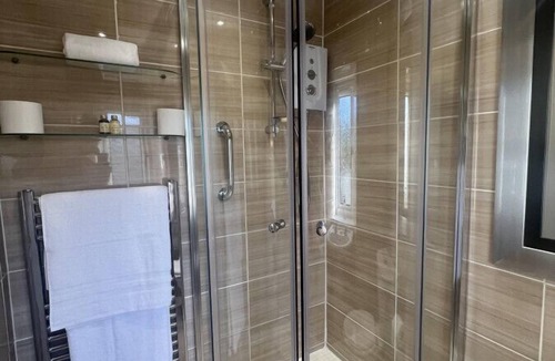 Auchterarder Apartment | Smaller Suite in ApartNest ApartHotel Auchterarder