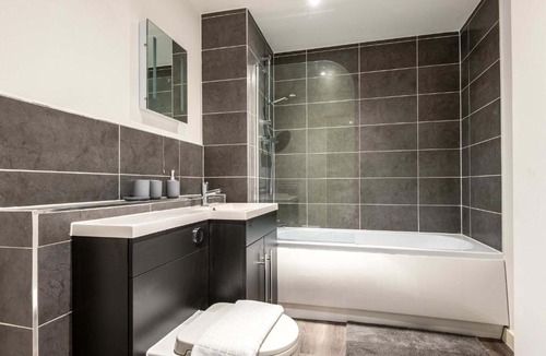 Rotherham Apartment | Smart 1 Bedroom Apartment in Central Rotherham