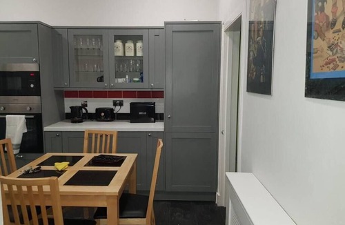 Helensburgh Apartment | Snug - Fountain Bank Apartment