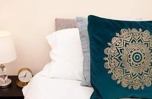 Helensburgh Apartment | Snug - Logie Baird Apartment