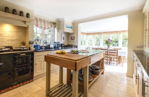 Aldeburgh House | Somerville House - a house that sleeps 9 guests in 5 bedrooms