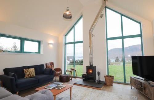 Strathcarron House | Sonas