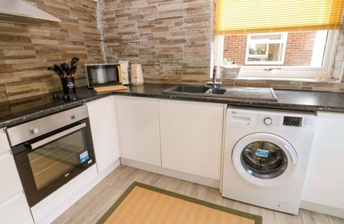Blyth House | South Beach Coastal Cottage, Blyth