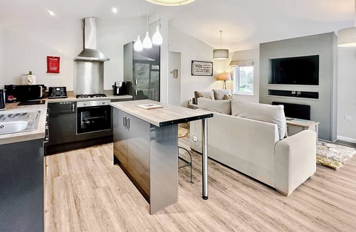 Raywell Ski Chalet | Spa Harmony (Pet Garden)