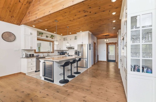 Saint-Faustin-Lac-Carre Ski Chalet | Spa & pool Access - Refuge au fil des saisons
