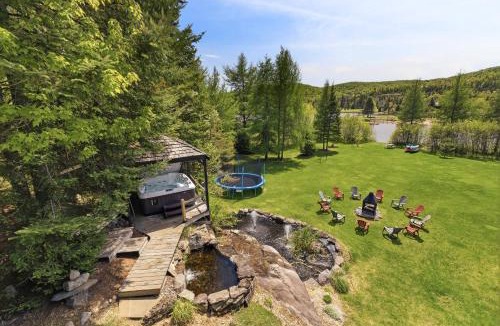 Saint-Faustin-Lac-Carre Ski Chalet | Spa & pool Access - Refuge au fil des saisons