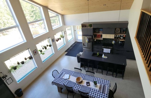 Entrelacs Ski Chalet | Spa, River, Pool Table | Chalet Ombre & Lumière