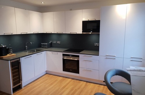 Dornoch Apartment | Spacious 2 bedroom luxury golf & beach apartment, sleeps 4, Dornoch
