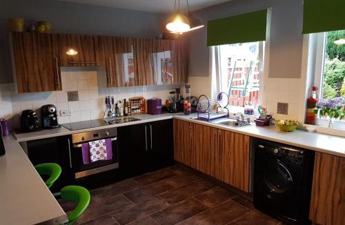 Inverness House | Spacious 2 double bedrooms house for a relaxing stay.