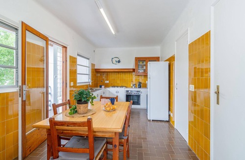 Sant Pere Pescador Villa | Spacious 3-Bed House with A/C, BBQ, Garden, WiFi, Parking, Sports Room