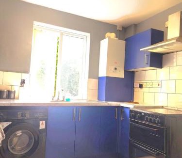 Doncaster House | Spacious 3 bedroom house in Doncaster DN2