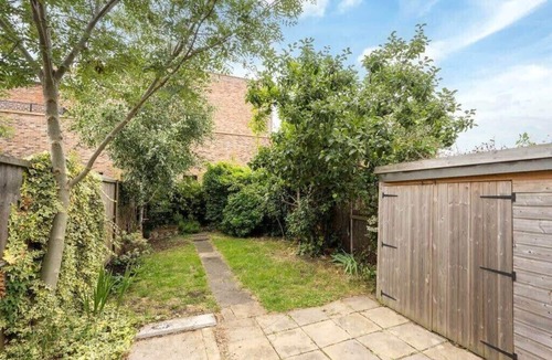 Stratford House | Spacious 3-Bedroom Retreat in London