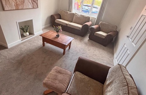 Westonzoyland House | Spacious 4 Bedroom Contractor House, Bridgwater