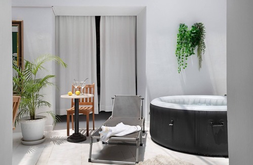 Arrecife Apartment | Spacious, Bright Rustic Loft in City Center – Ideal for Groups
