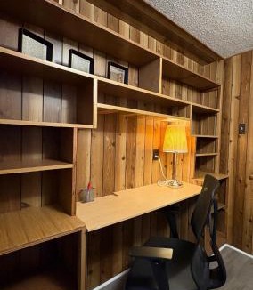 North York House | Spacious Cottage Style Home