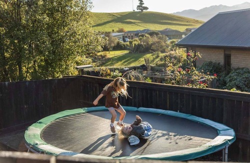Kaikoura House | Spacious | Family-Friendly | Parkside - KK479