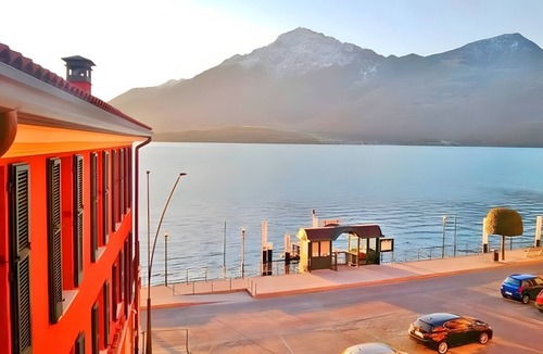 Gravedona Apartment | Spacious Historic Apartment with Lake Como View, Wi-Fi and Air Conditioning