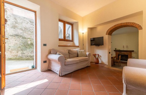 Armeno Apartment | Spacious home near Orta, 8min