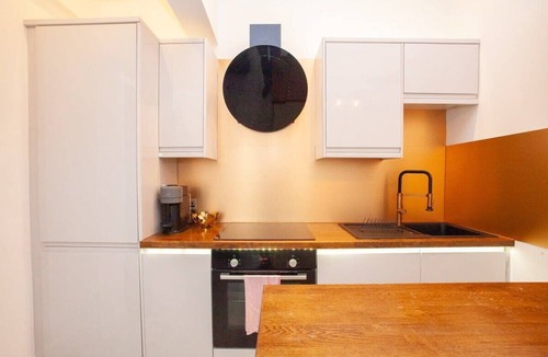 Partick Apartment | Spacious Modern Apartment in Glasgow West End