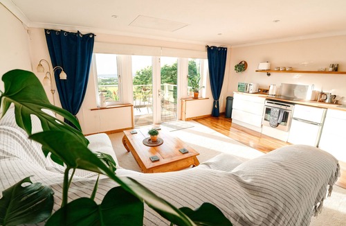 Gwithian Apartment | Spacious sea-view apt. w/hot tub & sauna overlooking St Ives Bay