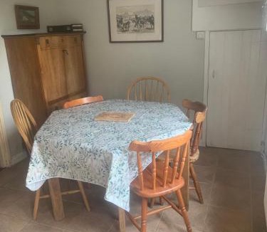 Westleton House | Spacious Suffolk Cottage in Village Setting