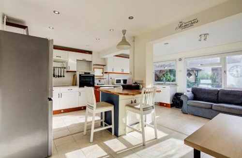 Tilbury Villa | Spacious Tilbury Home - Perfect for Contractors, Families, Groups