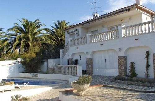 L'Escala Villa | Spacious villa, private pool, sea/mountain view, near beach, airco , free wifi