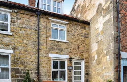 Muston House | Squirrel Cottage
