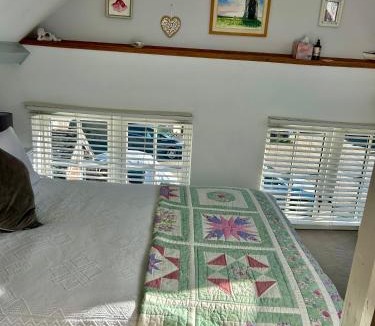 Long Melford Bed & Breakfast | St Catherines Cottage The Old Schoolhouse