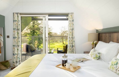 Praze-An-Beeble Cabin | St Ives Studio Spa, Praze-An-Beeble