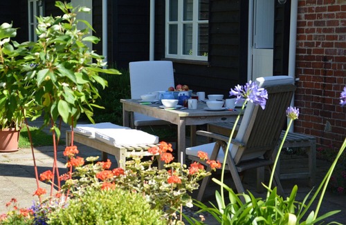 Saxmundham Cottage | Stable Cottage at the Grove, Great Glemham