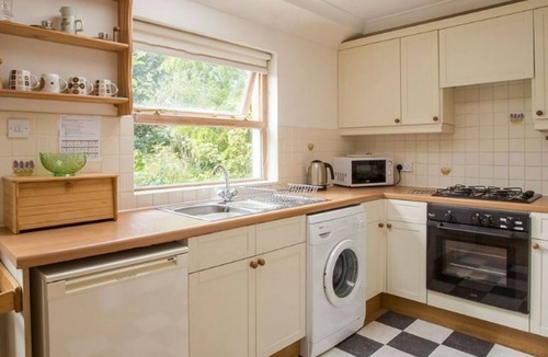 Ayr House | Stable cottage by the Sea and town of Ayr