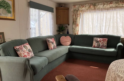 Cronberry House | Static Caravan with Decking porch, Quiet and Remote, with car parking.