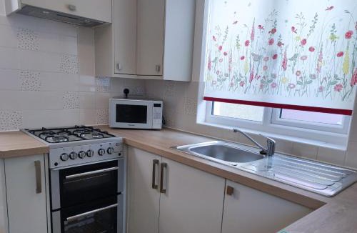 Neyland House | Station Cottage - Gorgeous property with breathtaking views of Neyland Waterway
