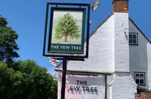 Manuden Hotel | Stay and Relax at The Yew Tree