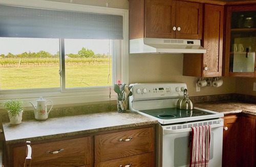 Jordan House | Stay at Jordan Valley Vineyards Barnhouse