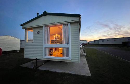 Beckingham Resort | Steeple Bay F79