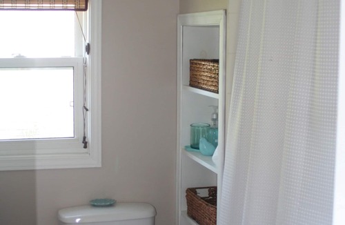 Colpoys Bay Cottage | Step out the door to the gentle lapping shore of Pike Bay!